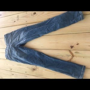 Universal thread jeans